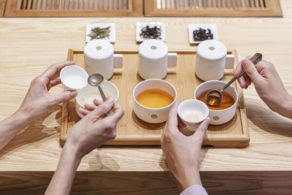 Become a Tea Expert With Master Tea Blender and Art of Tea Founder