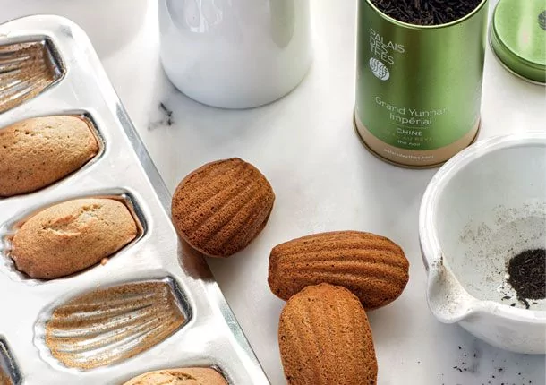 Madeleines with Grand Yunnan Impérial